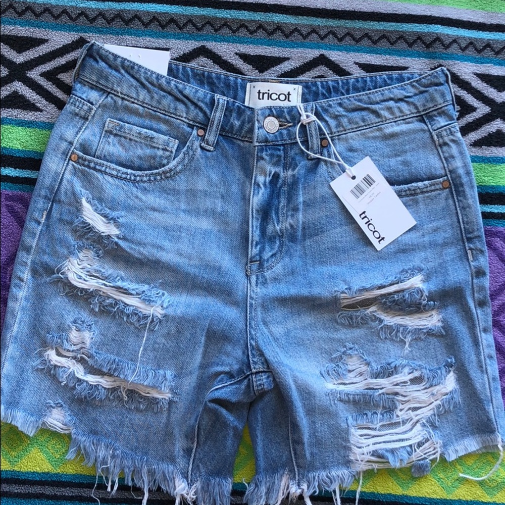 Tricot Distressed Mom Shorts